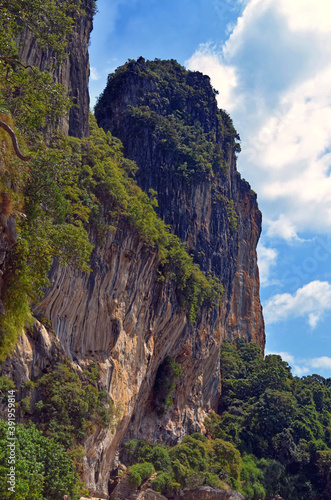 Obraz na płótnie Krabi, Thailand - Tonsai Cliffs Towering above the Beach w salonie