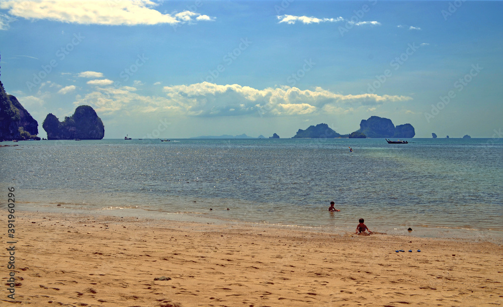 Obraz premium Krabi, Thailand - View of Tonsai Bay from the Resort