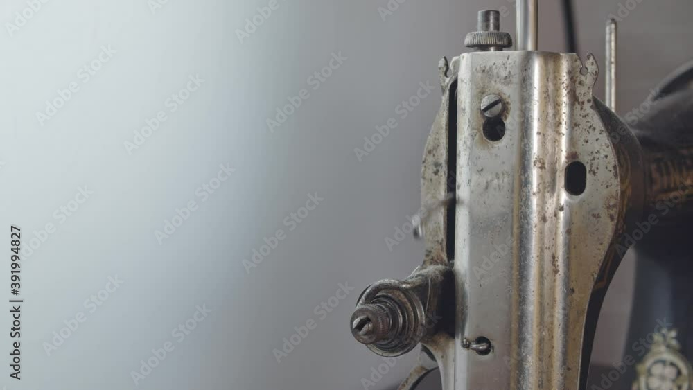 Old Singer Sewing Machine Moving Bar Lifter Close Up