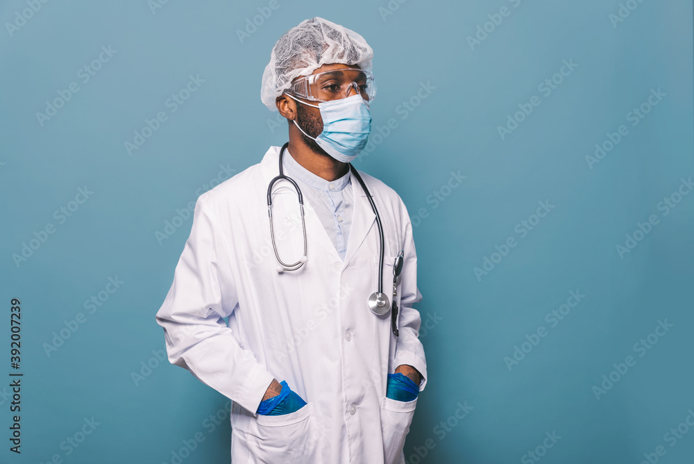 Doctor wearing protection suit and face mask for fighting Covid-19 ( Corona virus ) - Nurse portrait during coronavirus pandemic quarantine, concepts about healthcare and medical Doctor wearing protection suit and face mask for fighting Covid-19 ( Corona virus ) - Nurse portrait during coronavirus pandemic quarantine, concepts about healthcare and medical