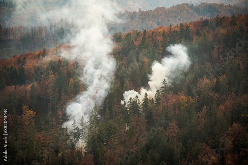 Fototapeta Naklejka Na Ścianę i Meble -  Autumn mountain landscape Wielka Racza