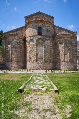 Tableau sur toile Byzantinische Kirche Abbazia di Santa Maria del Partire in Rossano, Kalabrien