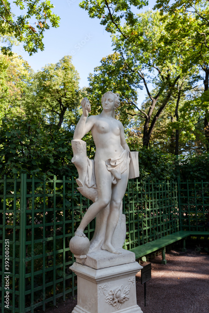Statue of Truth in the Summer garden. Petersburg Statue of Truth in the Summer garden. Petersburg