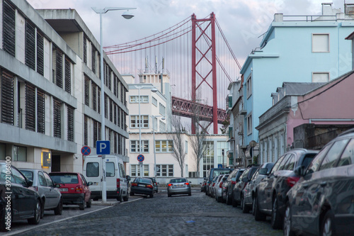 Puente del 25 de Abril o Ponte 25 de Abril en la ciudad de Lisboa, pais de Portugal