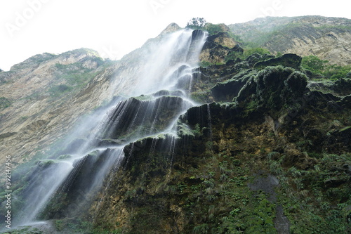 ca  on sumidero  chiapas  viajar  exploring  explorer  viajes  mexico  messico  nature  natura  river  canyon  monkey  crocodile  bridge  waterfall  sky  travelling  tourism  chiapa de corzo  green