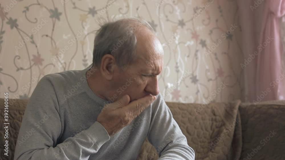 dry cough in an elderly man, the first signs of illness and fatigue dry cough in an elderly man, the first signs of illness and fatigue