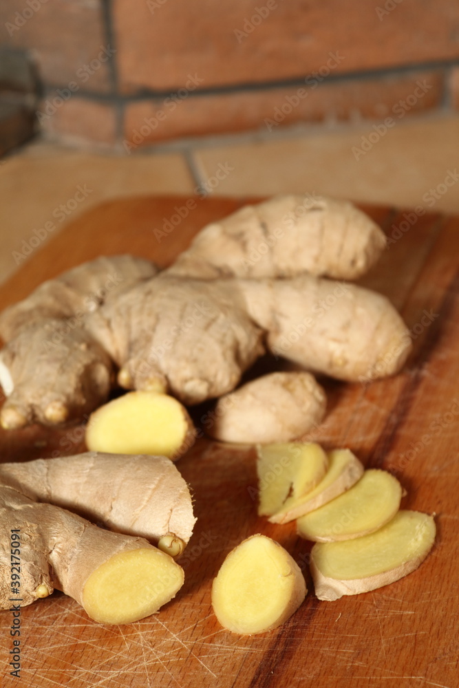 Ginger root raw Ginger root raw