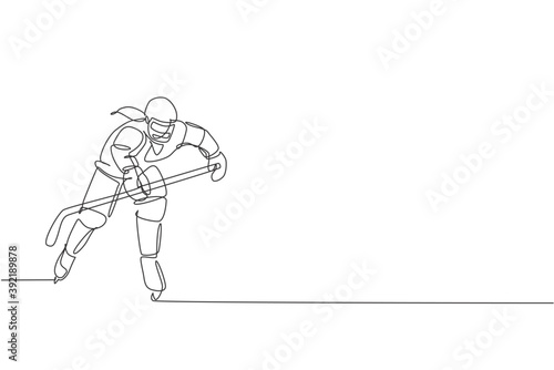 Single continuous line drawing of young professional ice hockey player hit the puck and attack on ice rink arena. Extreme winter sport concept. Trendy one line draw design graphic vector illustration