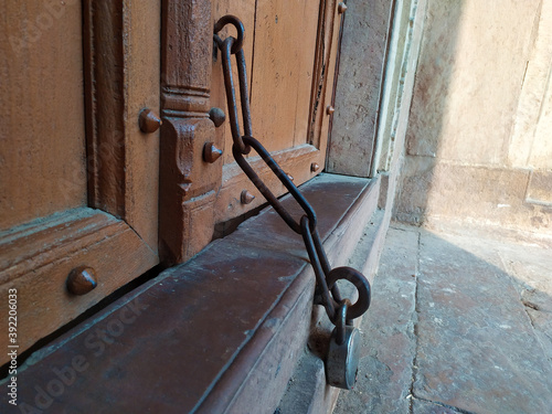 Door built by Mughal carpet architecture located in Khusro Bagh photo