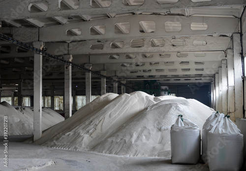 Fotografie Warehouse for storing white granulated phosphate fertilizers
