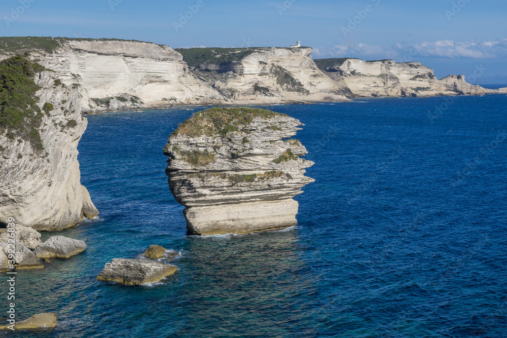 Kreidefelsen bei Bonifacio auf der Insel Korsika