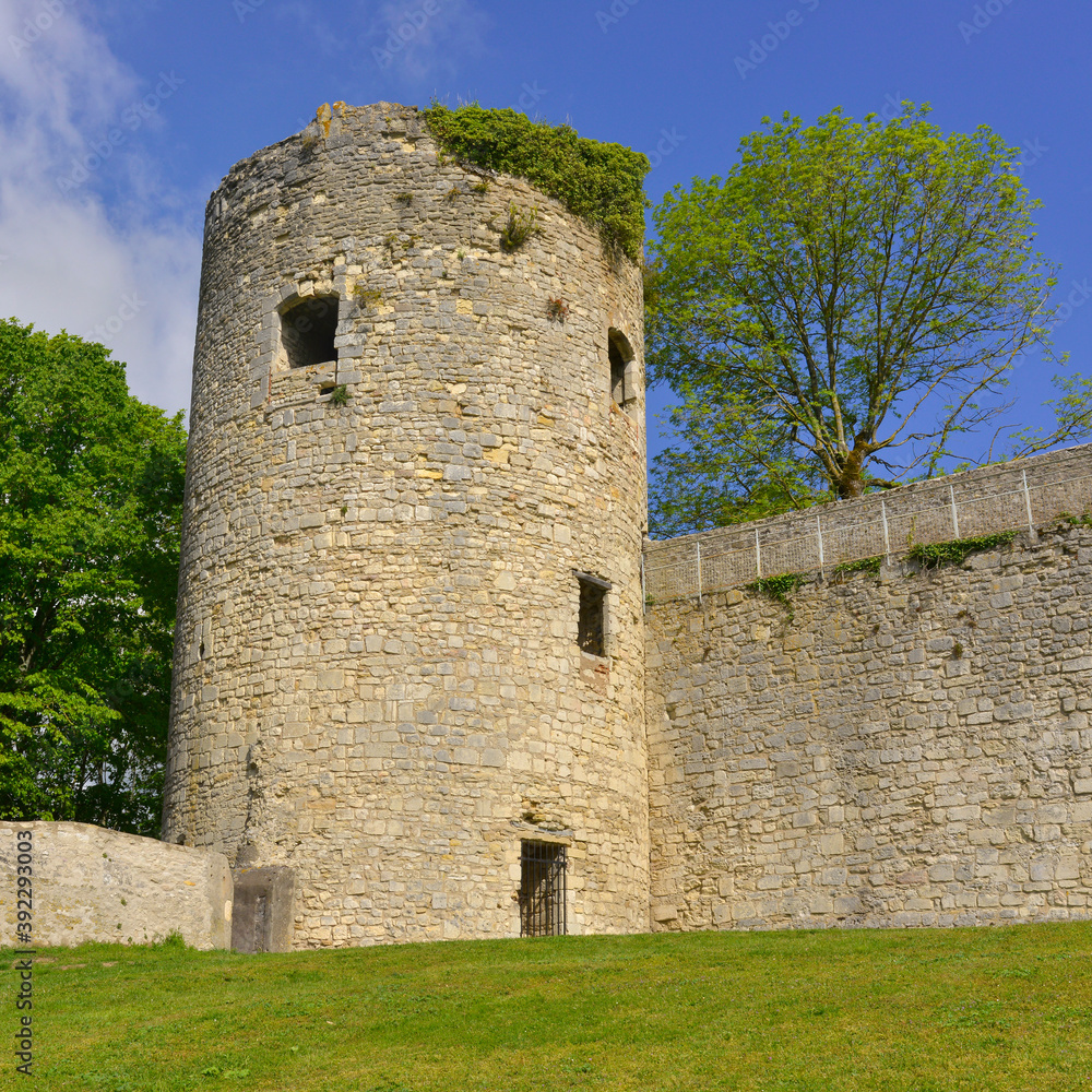 Carré tour du château de La Charité-sur-Loire (58400), Nièvre en Bourgogne-Franche-Comté, France