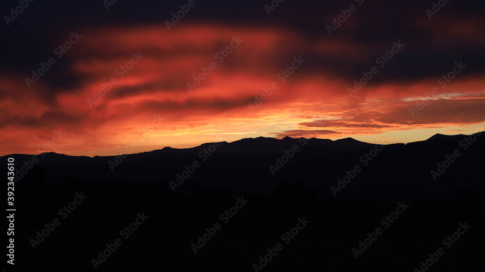 coucher de soleil sur le massif du Sancy