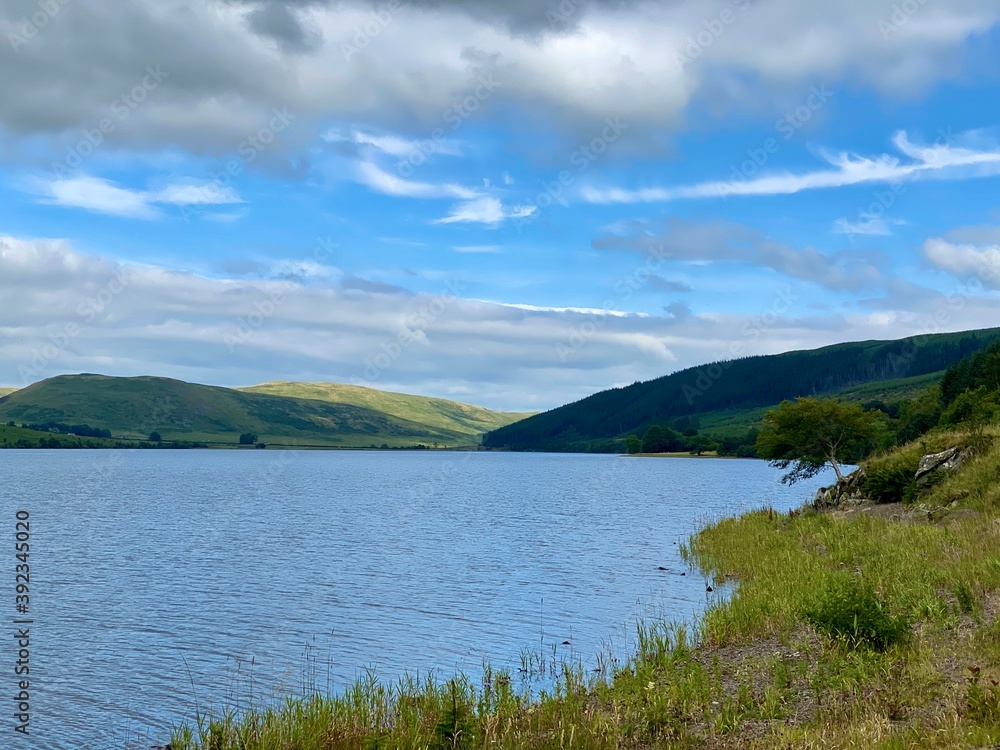 Fototapeta premium lake and mountains