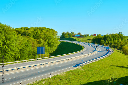 road in the Ukraine, M06, E471