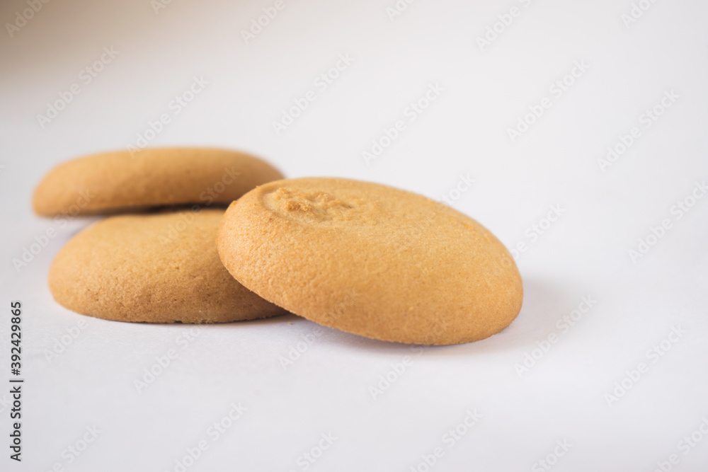 Fototapeta premium Round cookies on white background