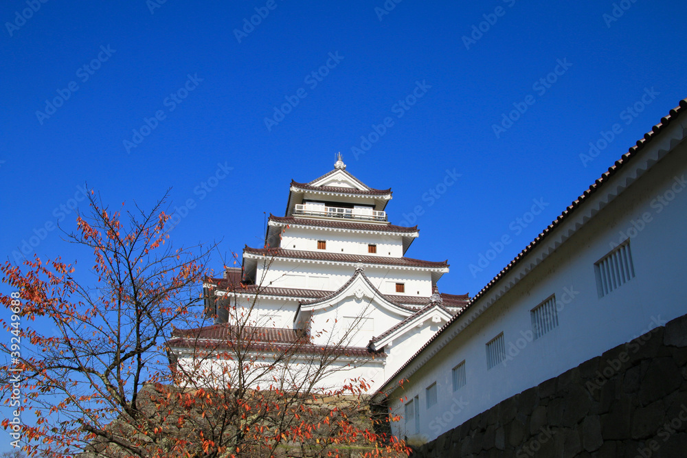 秋の鶴ヶ城（福島県・会津若松市）