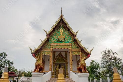 Vihara in a temple in the north of Thailand © THANATTHANAN