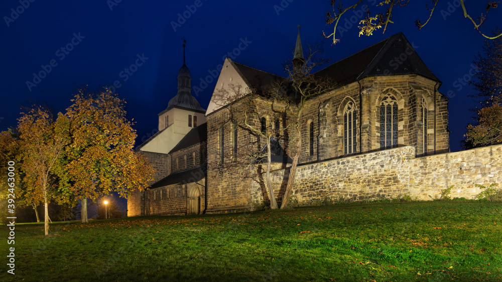 Kloster Marienberg zur blauen Stunde