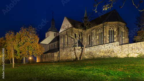 Obraz na płótnie Kloster Marienberg zur blauen Stunde w salonie