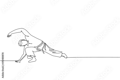 One single line drawing of young energetic man capoeira dancer perform dancing fight vector illustration graphic. Traditional martial art lifestyle sport concept. Modern continuous line draw design