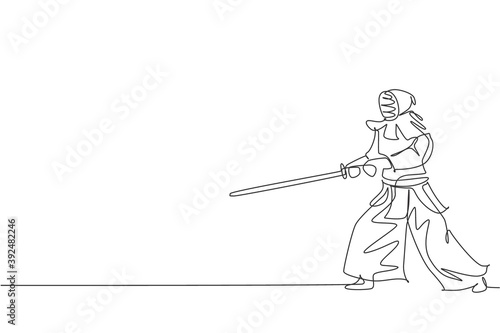 Single continuous line drawing of young sportive man practicing kendo stance position martial art skill on gym sport center. Fighting sport concept. Trendy one line draw design vector illustration