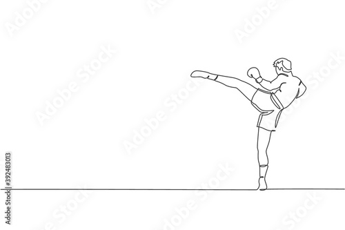 Single continuous line drawing young sportive man training thai boxing at gym club center. Combative muay thai sport concept. Competition event. Trendy one line draw design vector graphic illustration