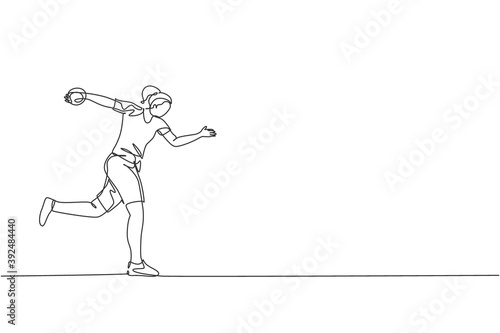 One single line drawing of young energetic woman exercise to powerfully throw discus into field ground vector illustration. Healthy lifestyle athletic sport concept. Modern continuous line draw design