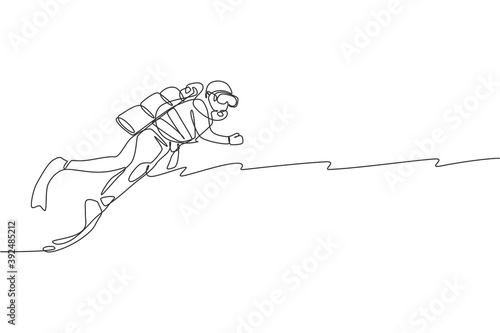 One single line drawing of young energetic man do scuba diving to explore coral reef and sea ocean life world vector illustration. Healthy lifestyle sport concept. Modern continuous line draw design