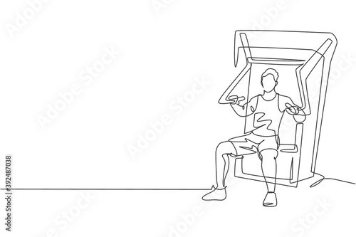 Single continuous line drawing of young sportive man training with bench press in sport gymnasium club center. Fitness stretching concept. Trendy one line draw design graphic vector illustration