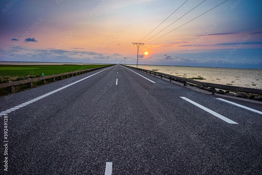 Fototapeta premium Straße nach Rømø, Dänemark