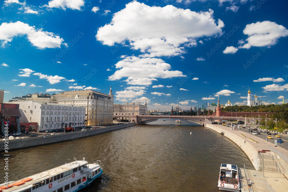 Panoramic view of the city and the Moscow river from the floating bridge