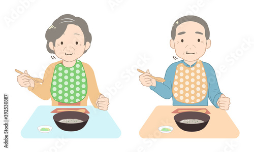 お粥を咀嚼する　食事用エプロン　シニア(線無し)