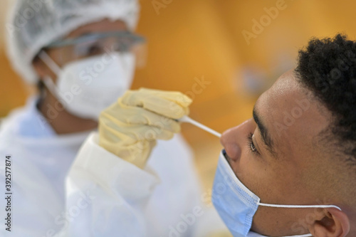 19-nCov Nasal swab laboratory test in hospital