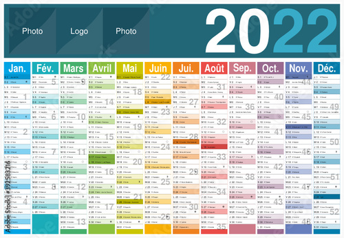 Calendrier 2022 12 mois au format 650 x 450 mm entièrement modifiable via calques et texte arial