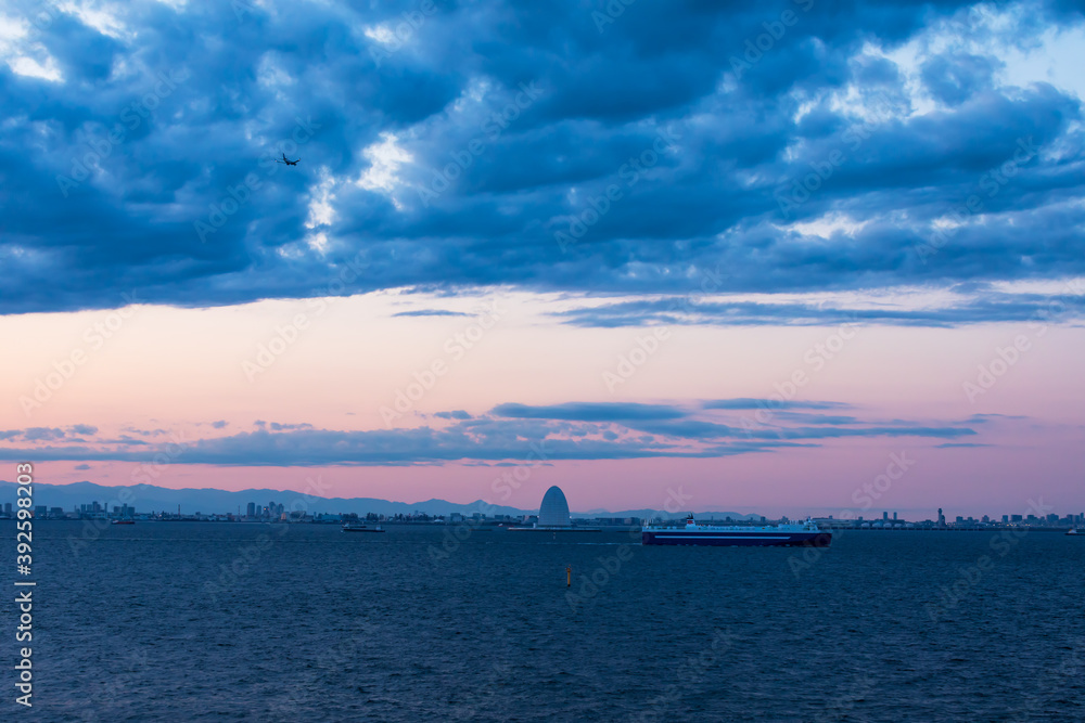 (千葉県-風景)夕暮れ時の東京湾と横浜方面風景１