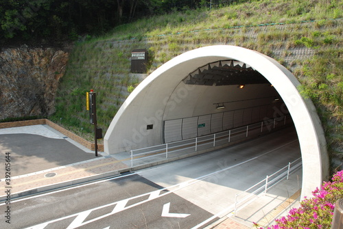 トンネルの出入り口