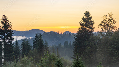 Wschód słońca w Bieszczadach © spacer.z.aparatem 