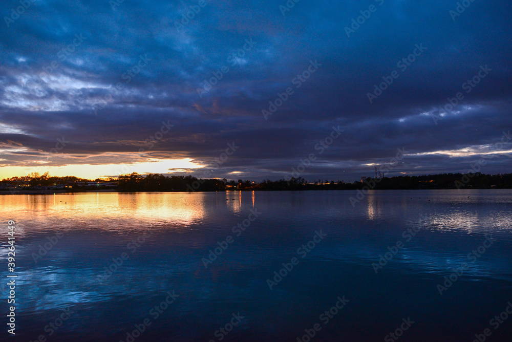 Abenddämmerung am Kahler See in Kahl am Main