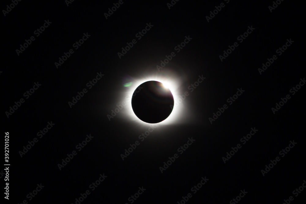 Total solar eclipse right before totality 