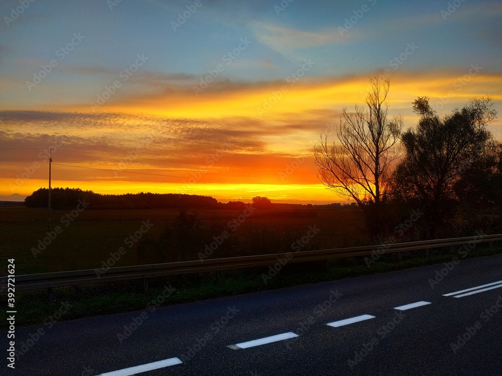 Fototapeta premium sunset in the city