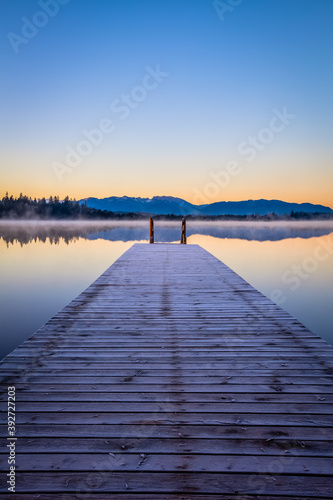 Fototapeta Naklejka Na Ścianę i Meble -  Sunrise at Lake Kirchsee near Bad Toelz in Bavaria