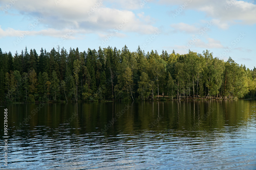 フィンランド　静かな湖畔