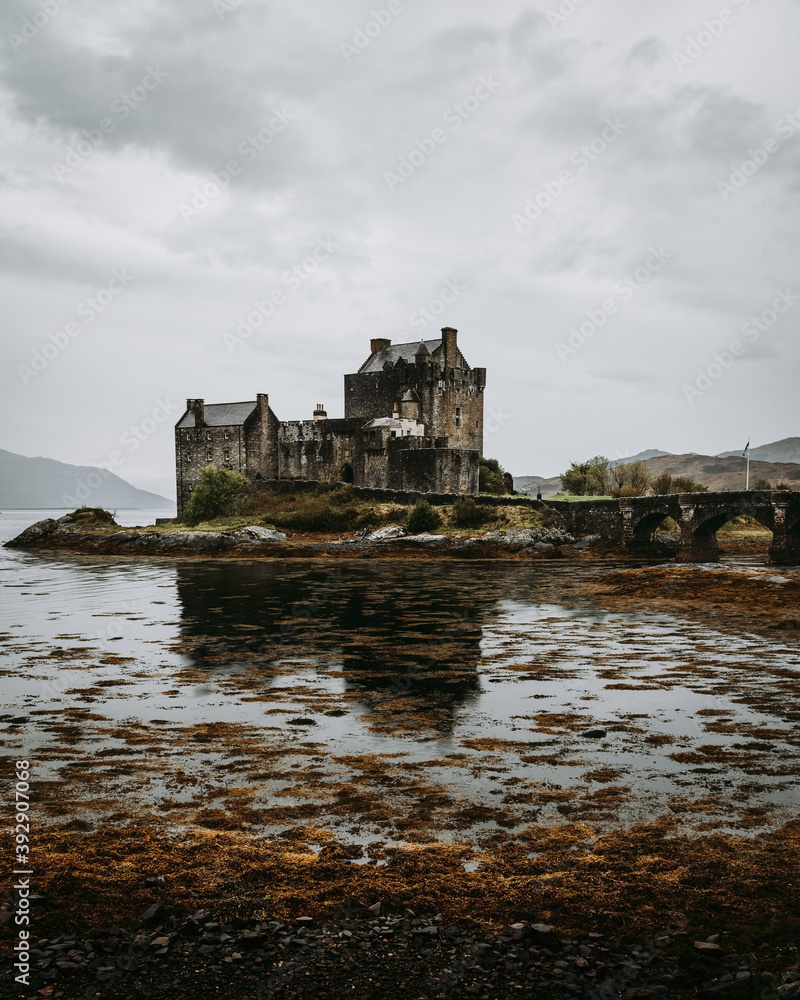 Eliean Donan castle Scotland highlands nature photography old mansion lake