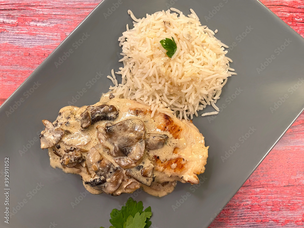 Foto de Grilled chicken breast, also known as Italian petto di pollo