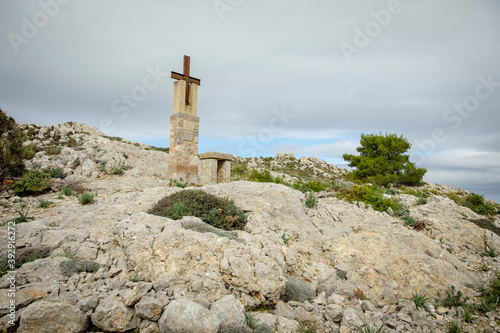 cruz en memoria de la antigua capilla de San Salvador del siglo XIII, Coll des Card –Colers, Mallorca, balearic islands, Spain photo