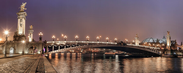 Leinwandbilder Pont Alexandre III Pont Alexandre III bei Tageslicht  © Pascal COGUEN