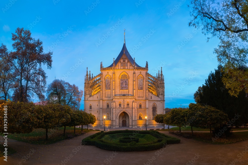 Obraz premium monastery, architectural, religious, kutna hora, czech republic, landscape, european, world, kutna, religion, outdoor, catholicism, decoration, panorama, picturesque, sacral, roman, beautiful, republi