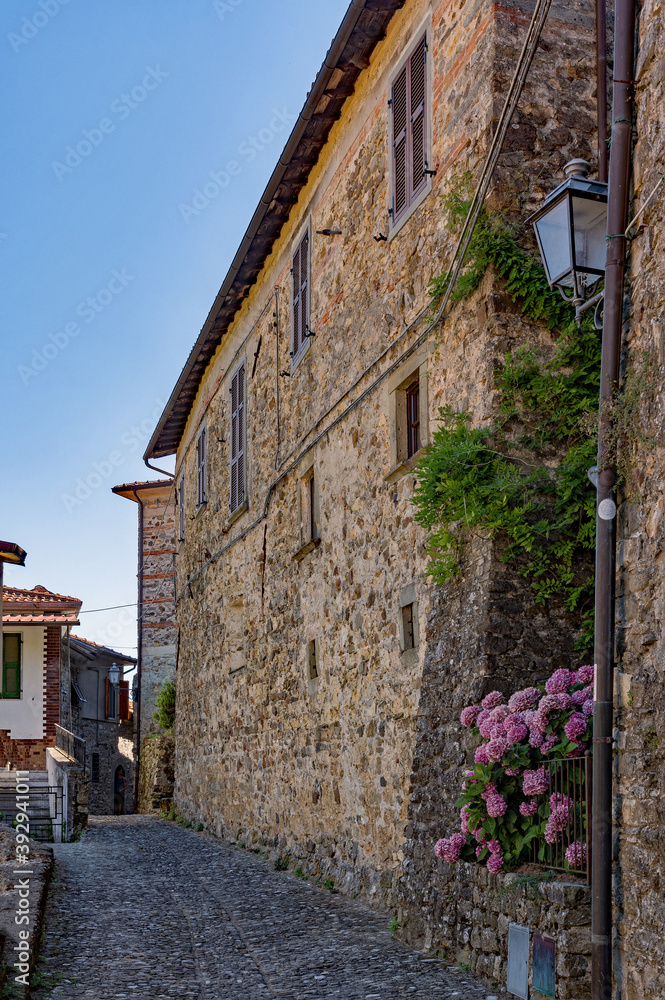 In den Straßen der Altstadt von Castiglione del Terziere in Bagnone in der Toskana in Italien 