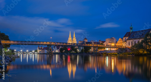 Regensburg in der blauen Stunde © Rainer